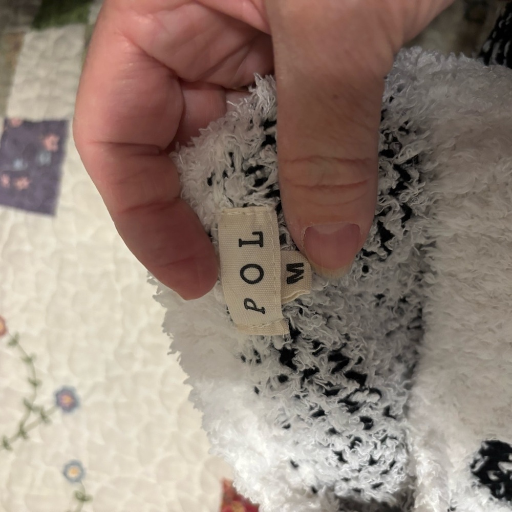 POL Black and White Leopard Print Sweater So So Soft Size M - Picture 5 of 5